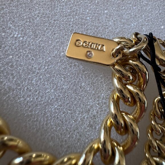 Coach Heart Turnlock Pavé Chain Link Necklace (Gold/Pink Multi) - NWT - Picture 6 of 9